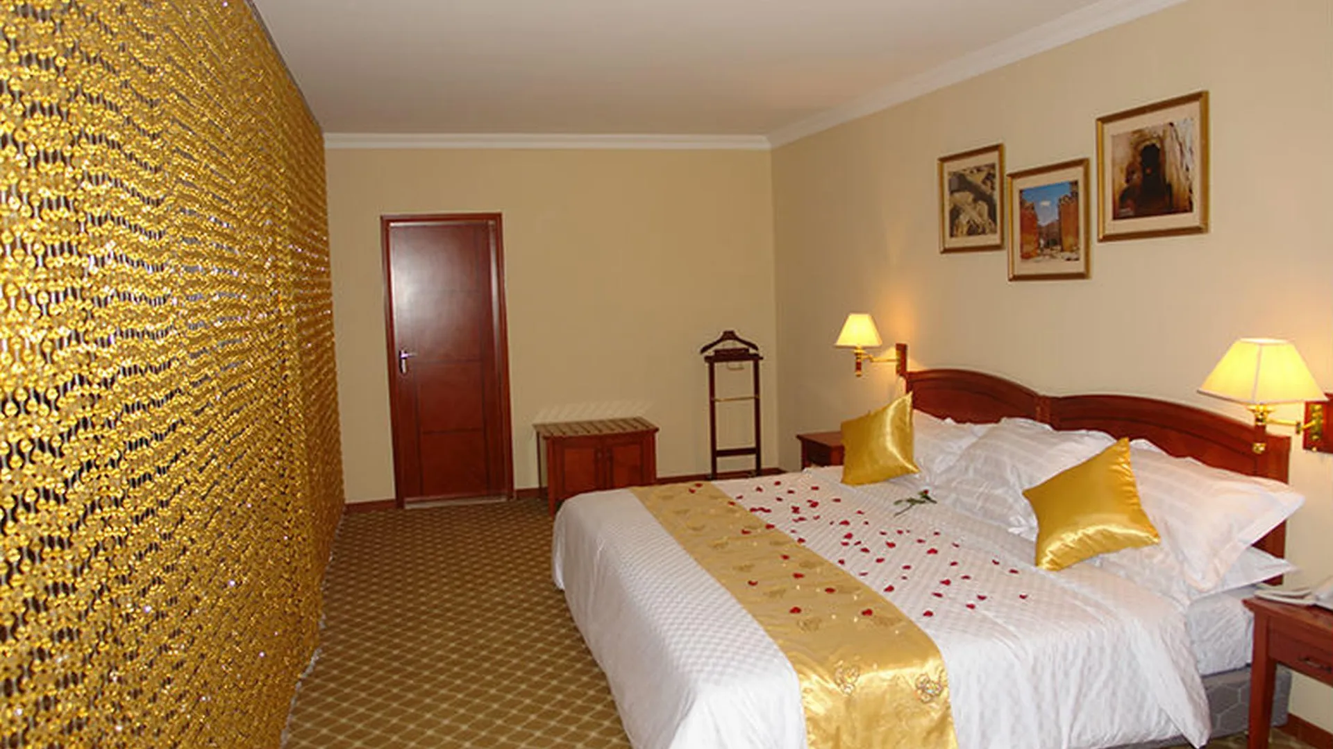 Dreamliner Hotel Addis Ababa 4*,